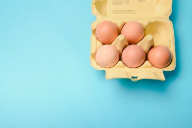 Tavuk yumurta açılan kutusunun görünümü