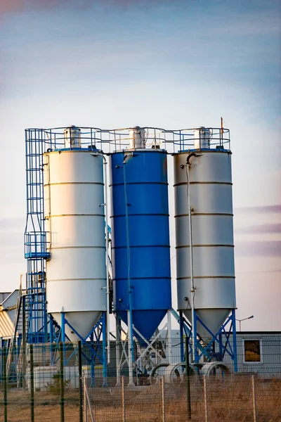 Modern exterior of an industrial building — Stock Photo, Image