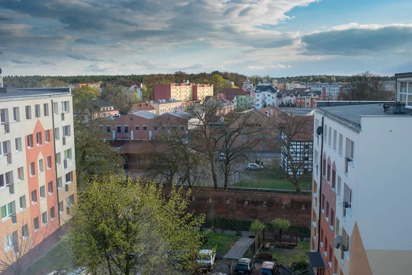 Şehrin üzerinde gün batımı