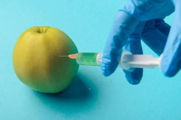 Additifs Chimiques Dans Les Aliments Concept Fruit Génétiquement Modifié Pomme — Photo