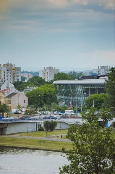 在夏天在波兰克拉科夫的美丽城市景观 — 图库照片