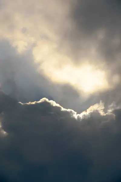 Dramáticas nubes de tormenta — Foto de Stock