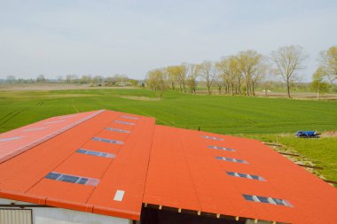 Çiftlik binaları geniş görünümünü