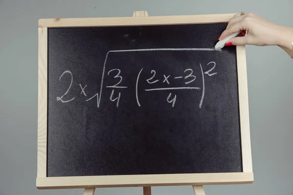 黒板に数学演習 — ストック写真