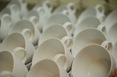 Zarif yemek masası. Düğün masası ayarı.