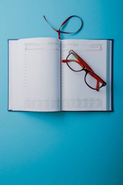 İş kopya alanı ve ofis malzemeleri ile planlama