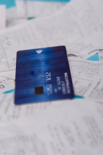 Close-up Of Credit Card On Shopping Receipt — Stock Photo, Image