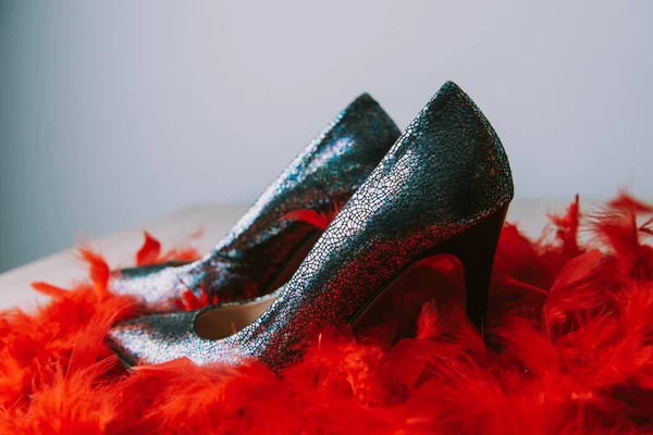 Black high heel women shoes isolated on table — Stock Photo, Image