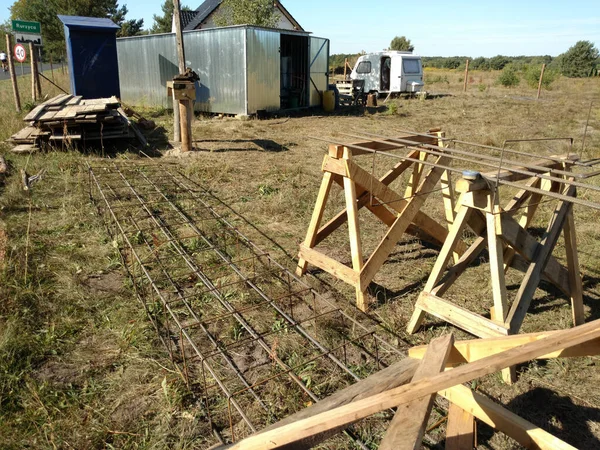 Houten Bekisting Betonnen Strip Fundering Voor Een Huisje — Stockfoto