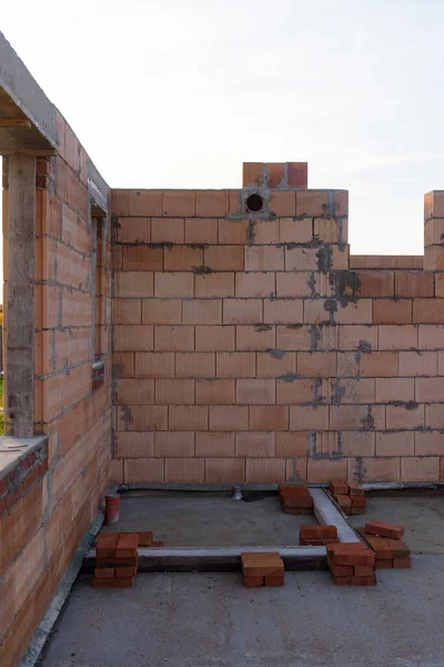 Intérieur Une Maison Brique Rouge Inachevée Murs Construction Sans Toiture — Photo