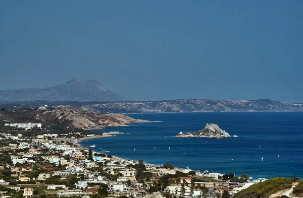 Bay and harbor on the Greek island — Stock Photo, Image