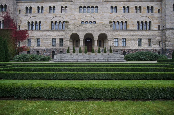 Park and  imperial neo-Romanesque castle — Stock Photo, Image