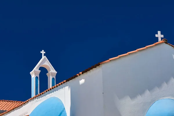 Croix sur l'église orthodoxe — Photo