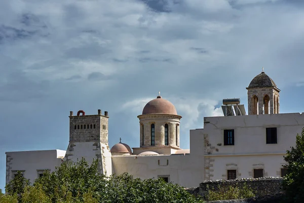 Türme Des Orthodoxen Klosters Auf Der Griechischen Insel Beton — Stockfoto