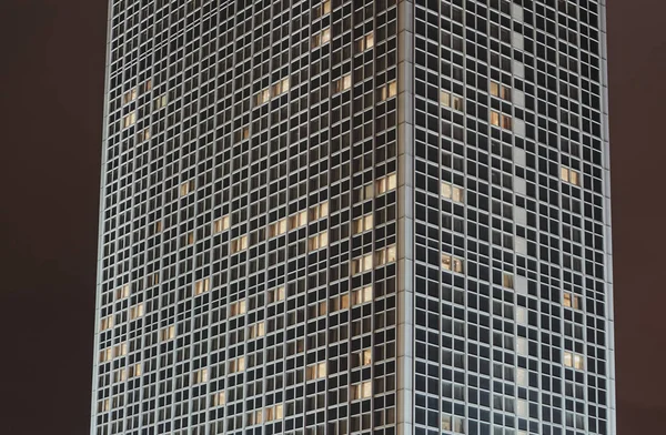 Фасад небоскреба — стоковое фото