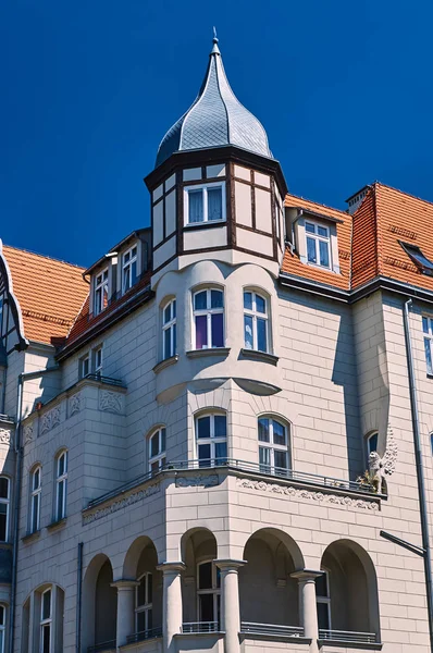 Turret and facade Art Nouveau building — Stock Photo, Image