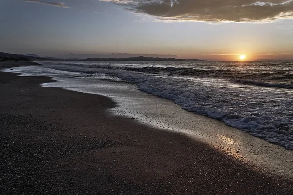 Auringonlasku Korfun saarella — kuvapankkivalokuva