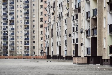 Modern bina yaşadı