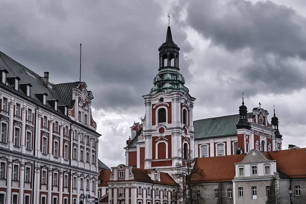 Barock katolska kyrkan och klostret — Stockfoto