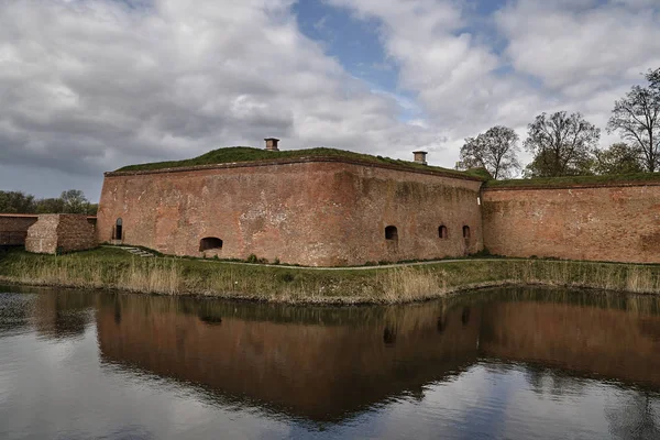 Ruins of the fortification of the Prussian fortress — Stock Photo, Image