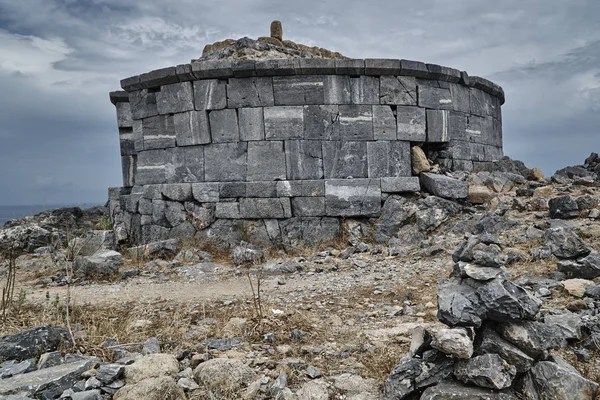 Tumba de piedra de Kleobulus en la isla griega — Foto de Stock