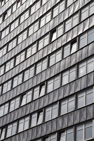 Fragmento de edificio de oficinas moderno —  Fotos de Stock