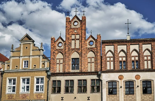 Elewacje z zabytkowych domów na stary rynek — Zdjęcie stockowe