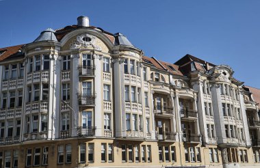 Art Nouveau cepheye binanın