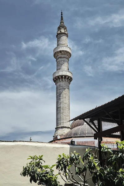 Turkish mosque with minaret — Stock Photo, Image