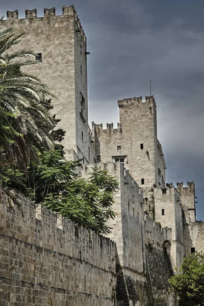 Hendek ve taret Ortaçağ Kalesi