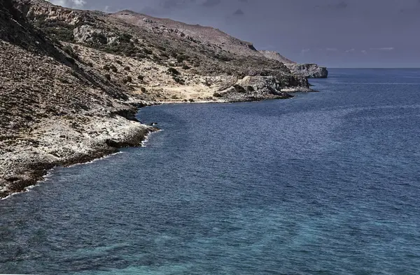 Uitzicht op de kust van het eiland — Stockfoto