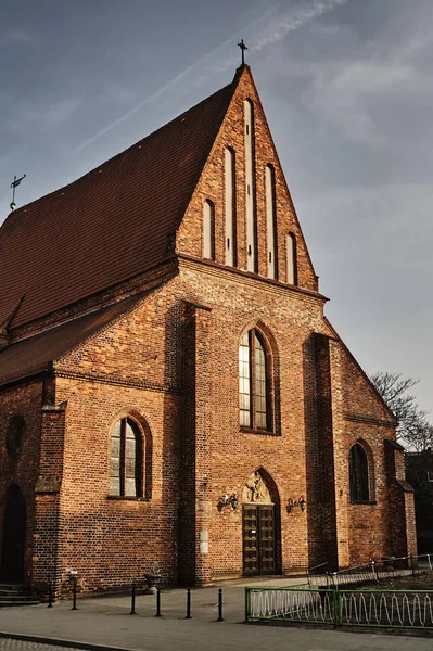 Fachada de iglesia gótica — Foto de Stock