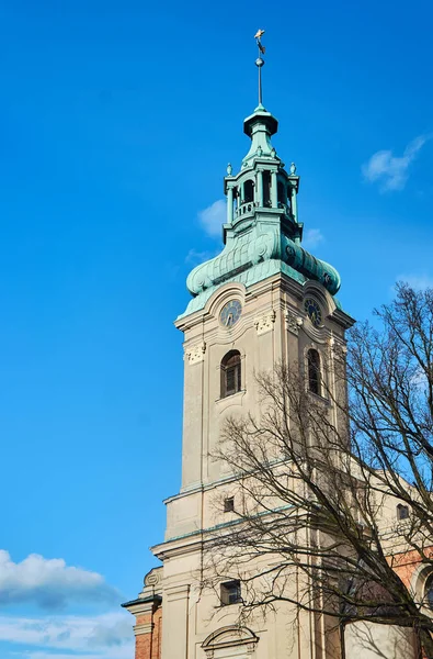 レシュノの元プロテスタント教会の教会塔 — ストック写真