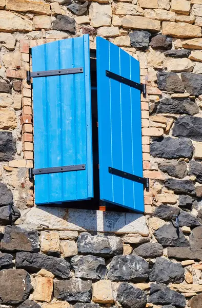 Portas Madeira Azuis Uma Casa Pedra Histórica França — Fotografia de Stock