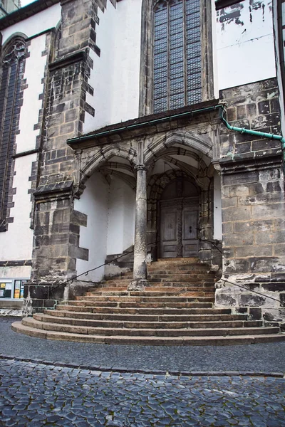 Portal Och Ingången Till Den Gotiska Kyrkan Görlitz Germany — Stockfoto