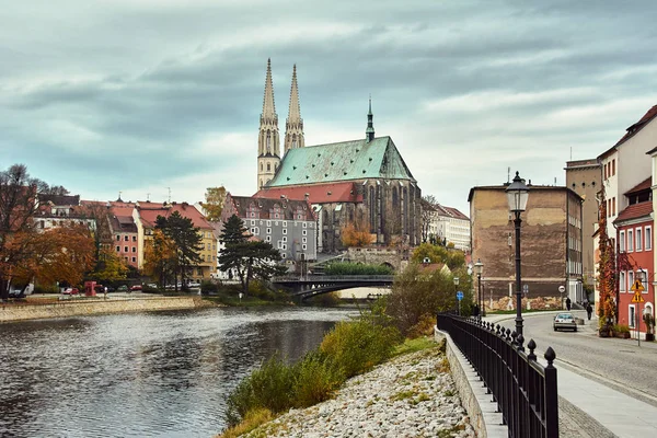 Floden Nysa Katedral Hus Staden Gerlitz Tyskland — Stockfoto