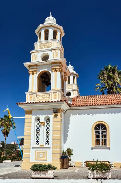 Chiesa Ortodossa Con Campanile Nella Città Greca Creta — Foto Stock