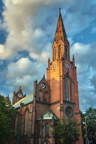 Torre Iglesia Gótica Con Reloj Poznan — Foto de Stock