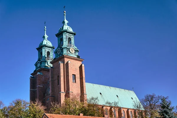 Towers Basilica Archdiocese Gniezno — Stock Photo, Image