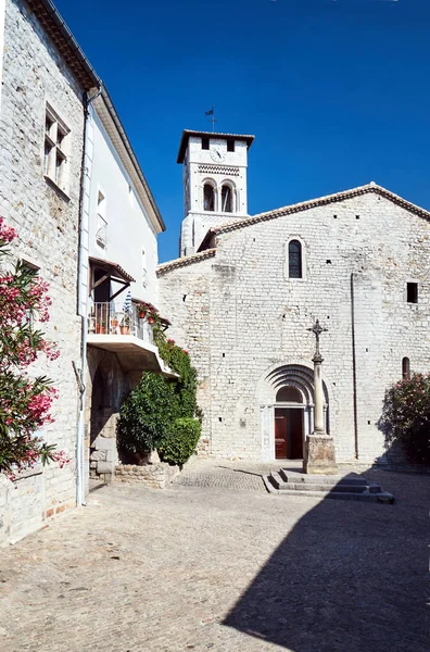 Iglesia Medieval Piedra Saint Pierre Aux Liens Ruoms — Foto de Stock