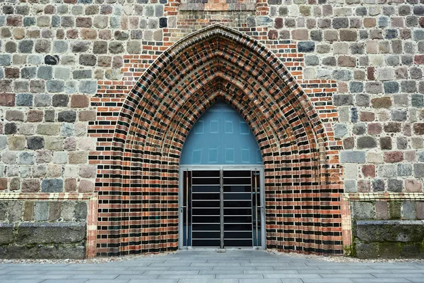 Medeltida Portal Gotisk Kyrka Staden Neuebrandemburg Tyskland — Stockfoto