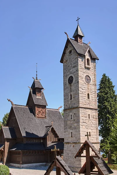 Torre Pietra Tempio Legno Wang Polonia — Foto Stock