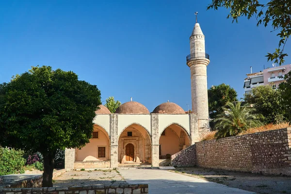 Turecki Minaret Meczet Mieście Rethymnon Krecie — Zdjęcie stockowe