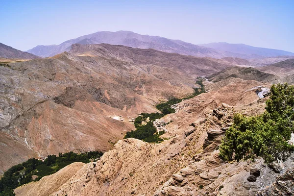 Fas Bir Dağ Vadisinde Yol Evler — Stok fotoğraf