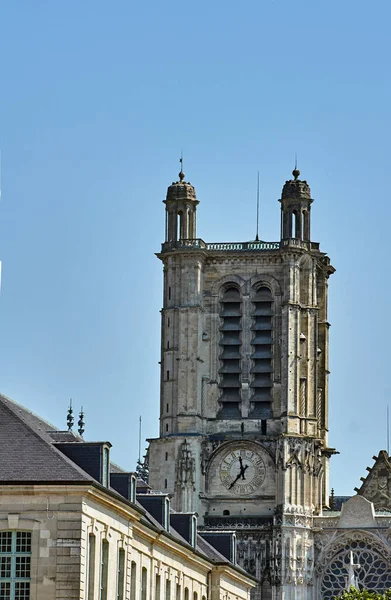 Reloj Piedra Detalles Torre Gótica Una Catedral Troyes Francia —  Fotos de Stock