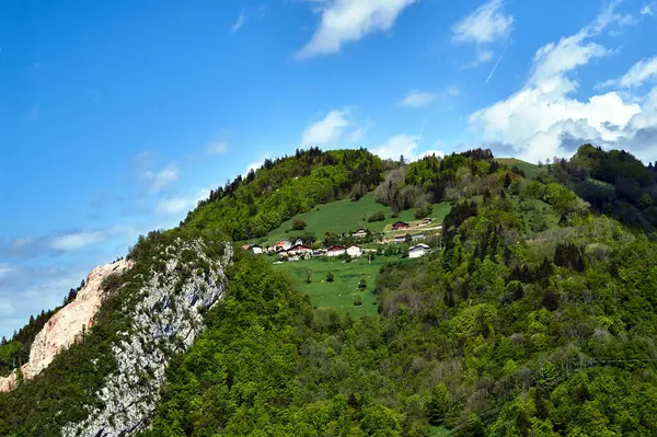 Byn Bergen Alperna Franska Savoie — Stockfoto