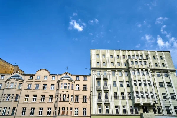 Gevels Van Historische Huurwoningen Een Zonnige Dag Stad Poznan — Stockfoto