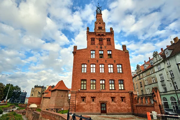 Gevel Van Rode Historische Baksteen Gebouw Poznan — Stockfoto