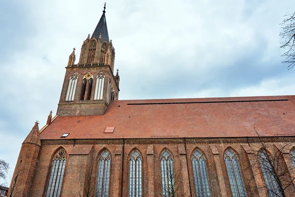 Medeltida Gotisk Kyrka Med Klocktorn Neuebrandemburg Tyskland — Stockfoto