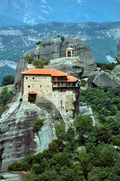 Das Orthodoxe Mittelalterliche Kloster Auf Dem Gipfel Des Felsens Meteora — Stockfoto